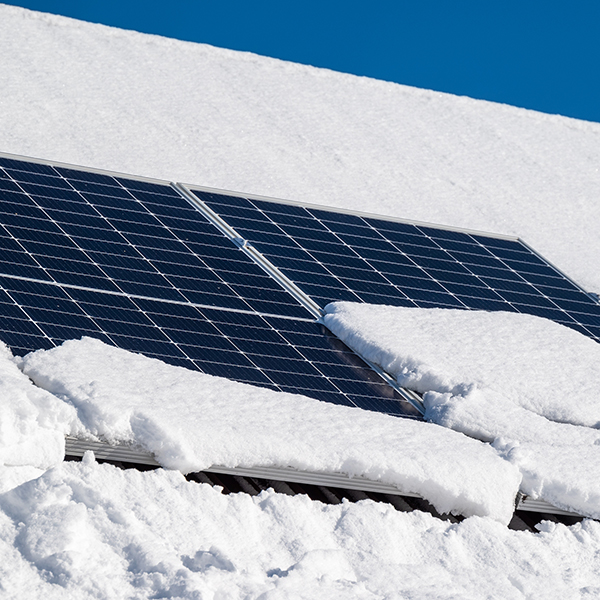 Solar,Panels,Under,Snow,In,Winter.